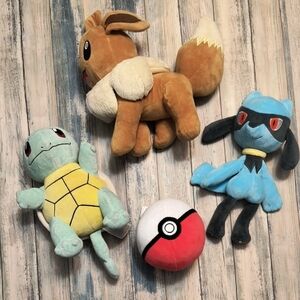 Pokemon Plush Bundle - Set of 4 (Eevee, Squirtle, Riolu, & Poké Ball